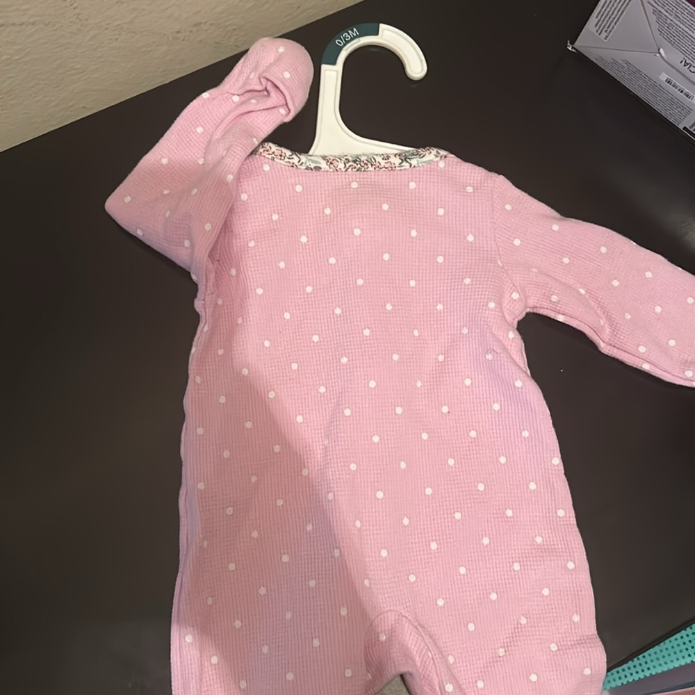 Pink sleeper - Picture 2 of 2